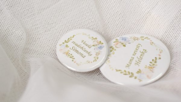 Svadobný odznak alebo magnetka – darček pre svadobčanov zelený venček Svadobné odznaky - ELART 9