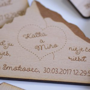 Gravírované drevené svadobné oznámenie Hory Drevené svadobné oznámenia - ELART
