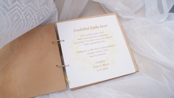 Drevená svadobná kniha hostí margarétky Svadobné knihy hostí - ELART 7