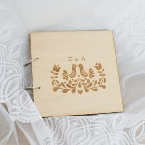 Drevená svadobná kniha hostí holubice Svadobné knihy hostí - ELART 5