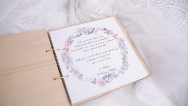 Drevená svadobná kniha hostí kvetinový venček Svadobné knihy hostí - ELART 8